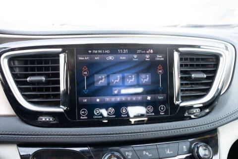 2018 Chrysler Pacifica Hybrid Limited