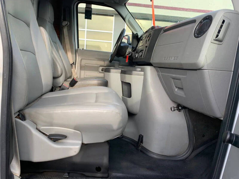2014 Ford E-Series