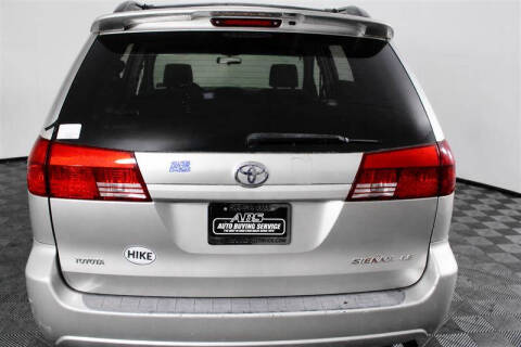 2005 Toyota Sienna