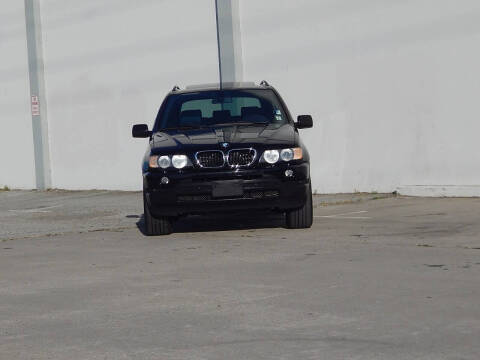 2003 BMW X5 3.0i