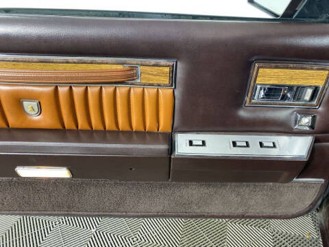 1982 Chrysler Le Baron Medallion