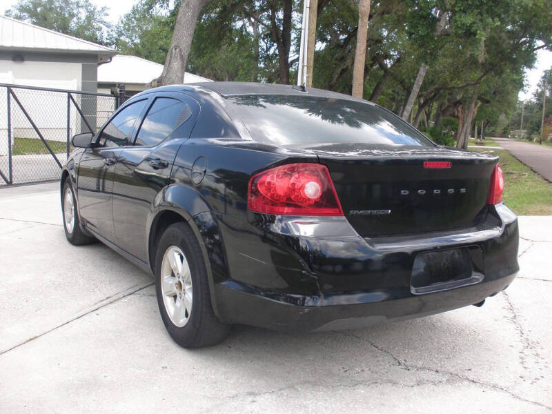 2013 Dodge Avenger SE