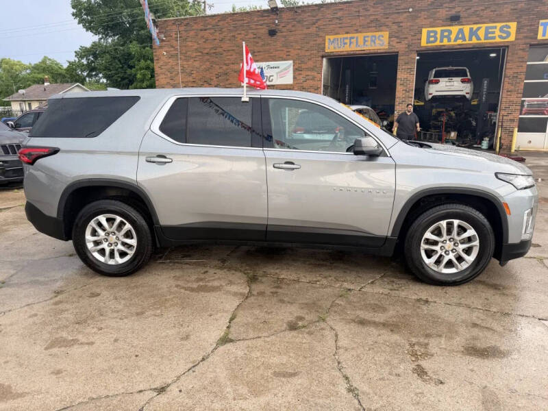 2023 Chevrolet Traverse LS