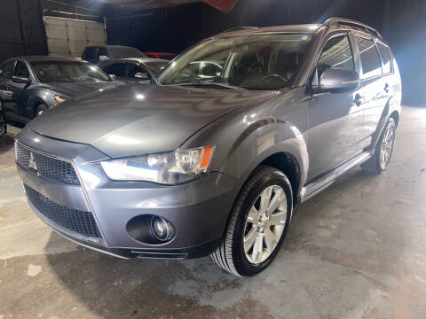 2011 Mitsubishi Outlander for sale at Safe Trip Auto Sales in Dallas TX
