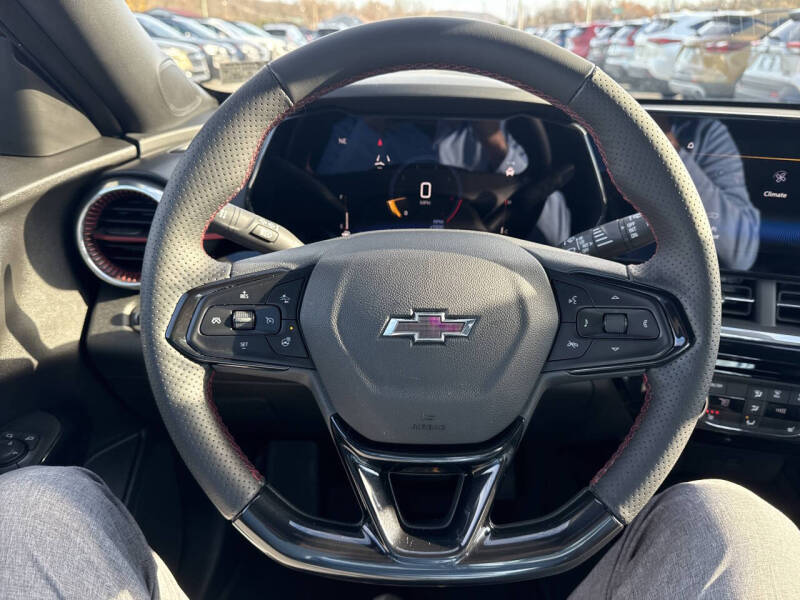 2024 Chevrolet Trax RS