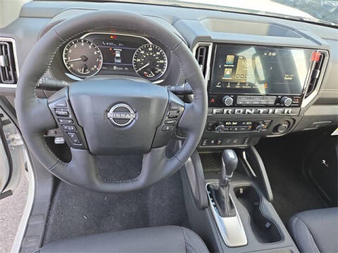2025 Nissan Frontier SV