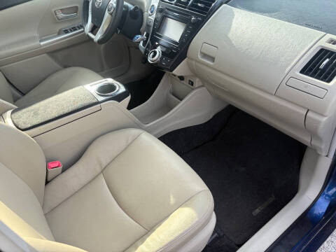 2012 Toyota Prius v Three