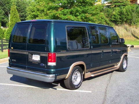 2000 Ford E-Series E-150