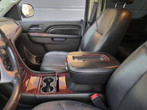 2012 Cadillac Escalade ESV Luxury