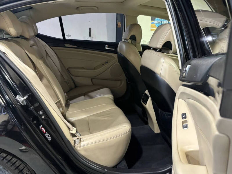 2014 Kia Cadenza Premium