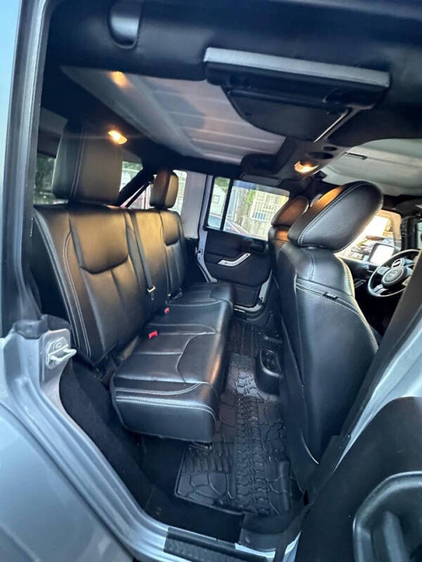 2015 Jeep Wrangler Unlimited Sahara