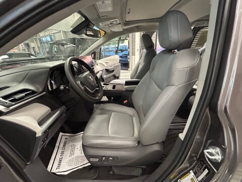 2021 Toyota Sienna XLE 7-Passenger