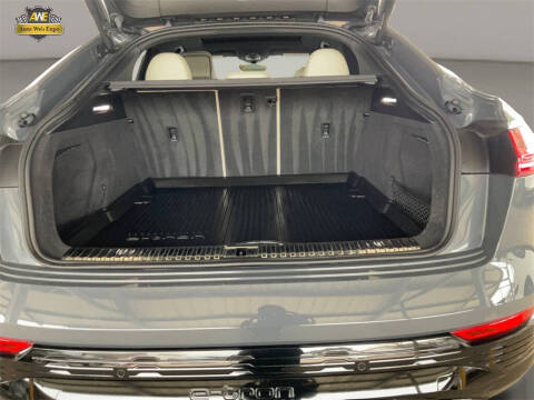 2024 Audi Q8 Sportback e-tron quattro Premium Plus S line