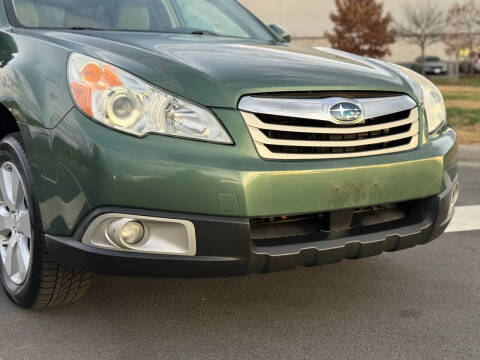 2010 Subaru Outback 2.5i Premium