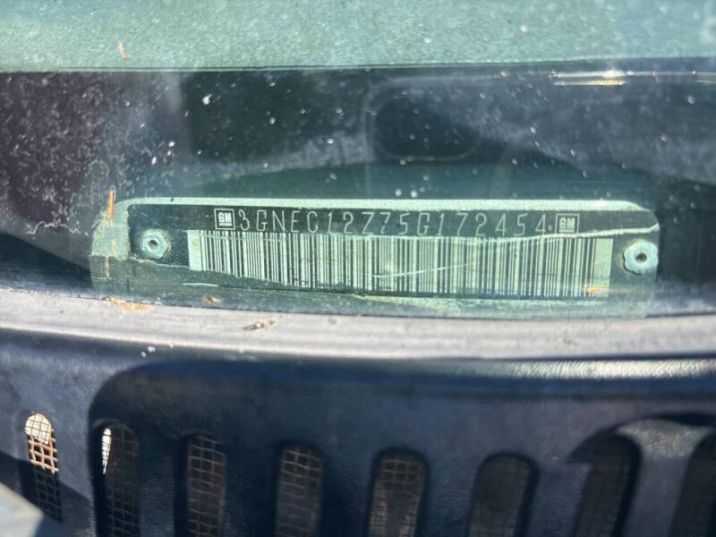 2005 Chevrolet Avalanche 1500 LS