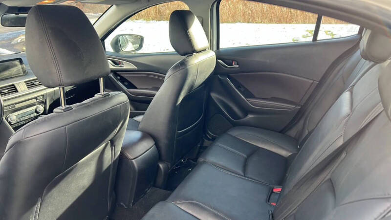 2018 Mazda MAZDA3 Touring