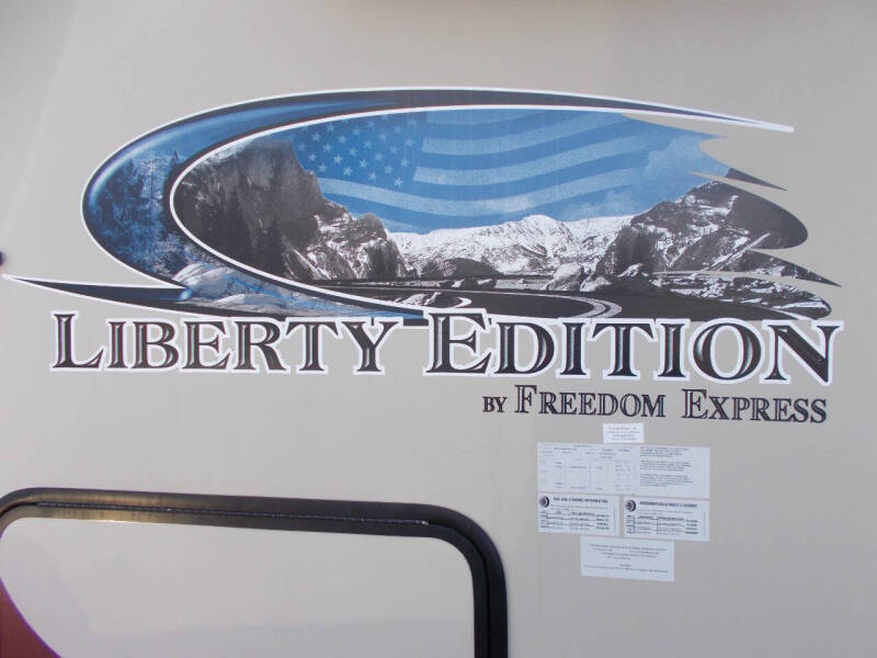 2014 Coachmen RV Liberty Edition