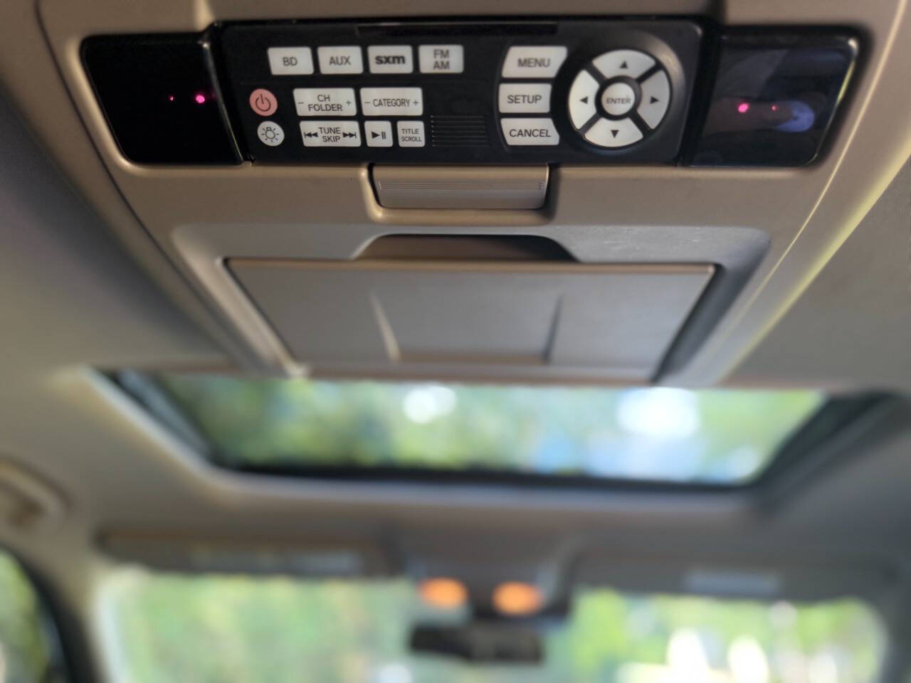 White 2016 Honda Pilot Touring Touring 4dr SUV 12