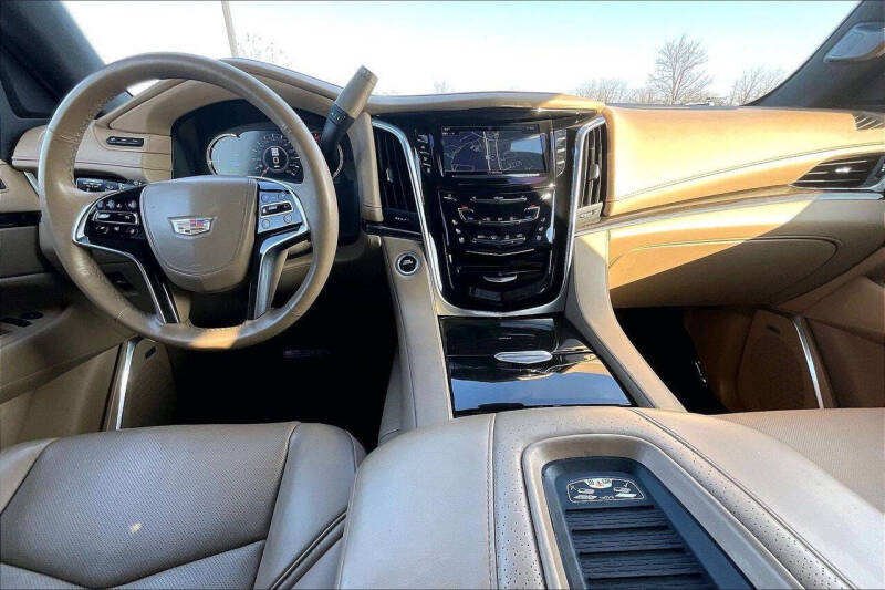 2020 Cadillac Escalade Platinum