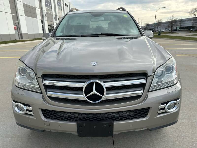 Used 2007 Mercedes-Benz GL-Class GL450 with VIN 4JGBF71E07A139765 for sale in Elmhurst, IL