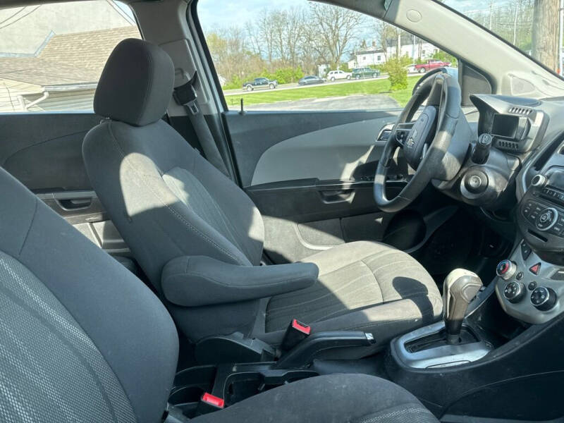 2015 Chevrolet Sonic LT Auto