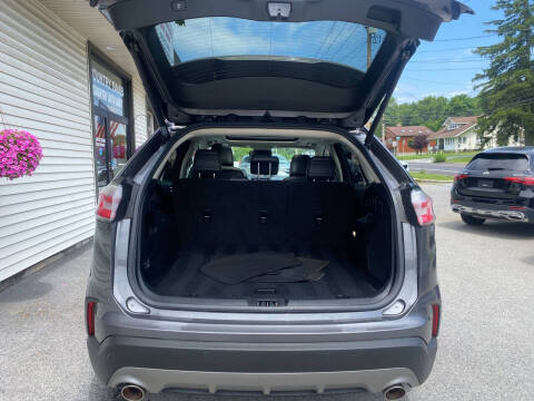 2021 Ford Edge Titanium