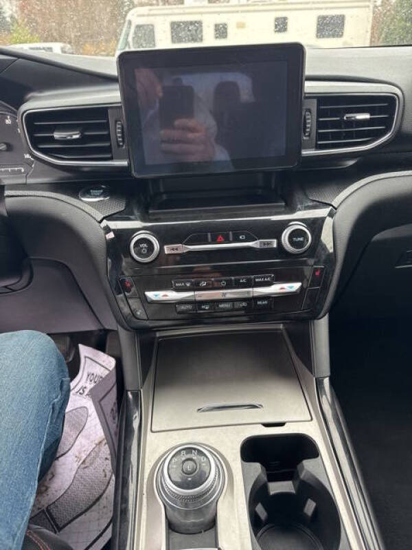 2022 Ford Explorer ST-Line