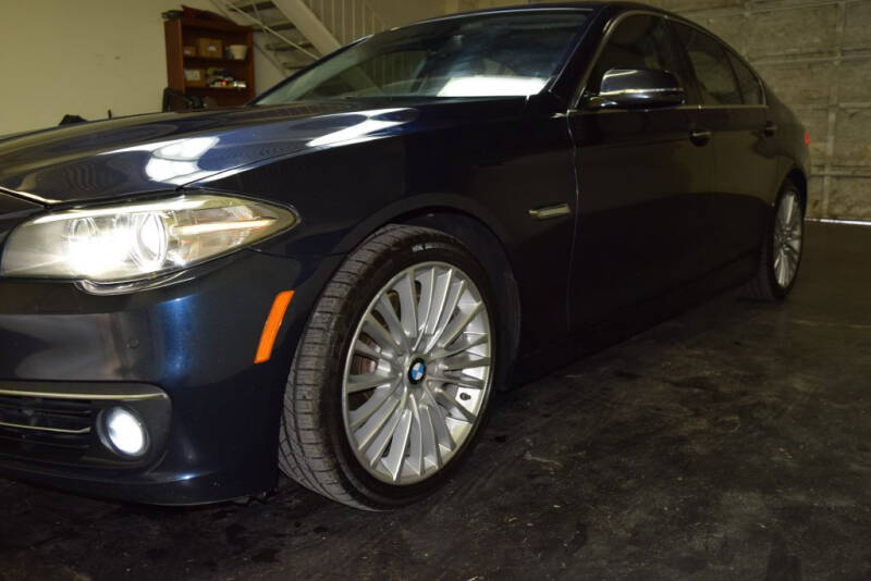 2015 BMW 5 Series 550i photo 6