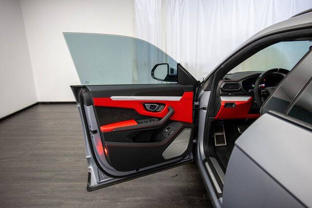 2022 Lamborghini Urus