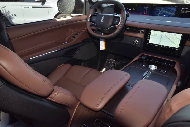 2025 Lincoln Navigator L Reserve