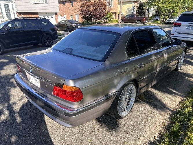2000 BMW 7 Series