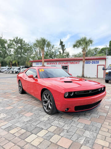 2015 Dodge Challenger SXT Plus
