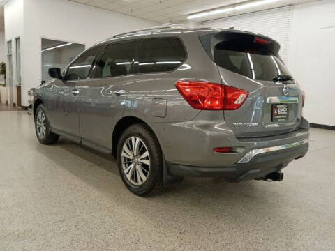 2019 Nissan Pathfinder S
