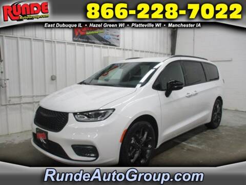 2024 Chrysler Pacifica for sale at Runde PreDriven in Hazel Green WI