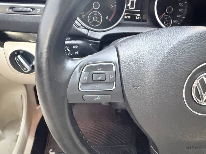 2011 Volkswagen Jetta SportWagen TDI