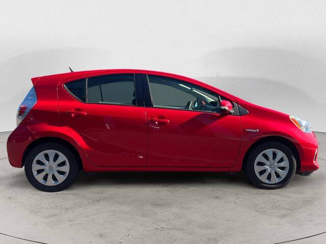 2014 Toyota Prius c Three