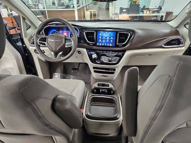 2020 Chrysler Pacifica Touring