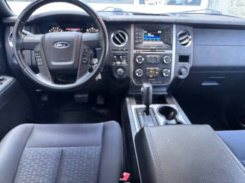 2016 Ford Expedition XL Fleet