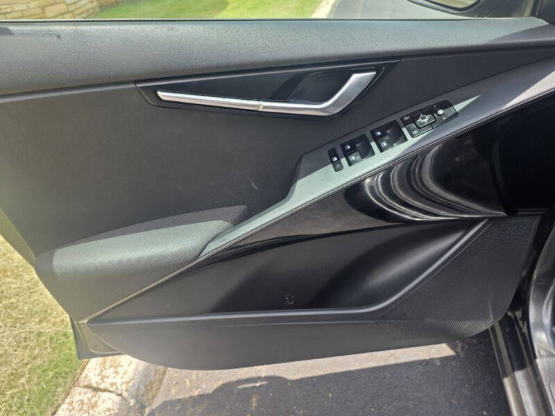 2024 Kia Niro EX