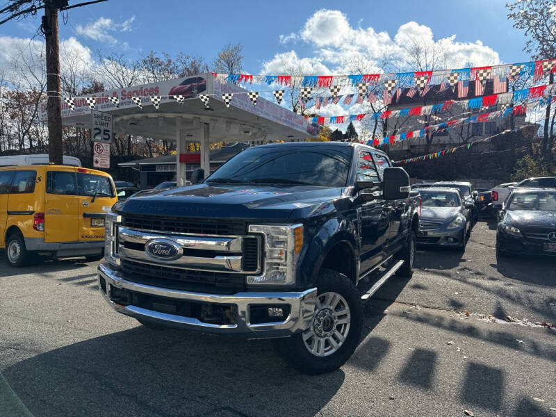 Ford F-250 Super Duty's photo