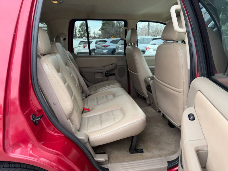 2005 Ford Explorer XLT