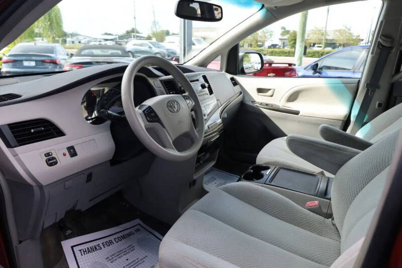 2014 Toyota Sienna