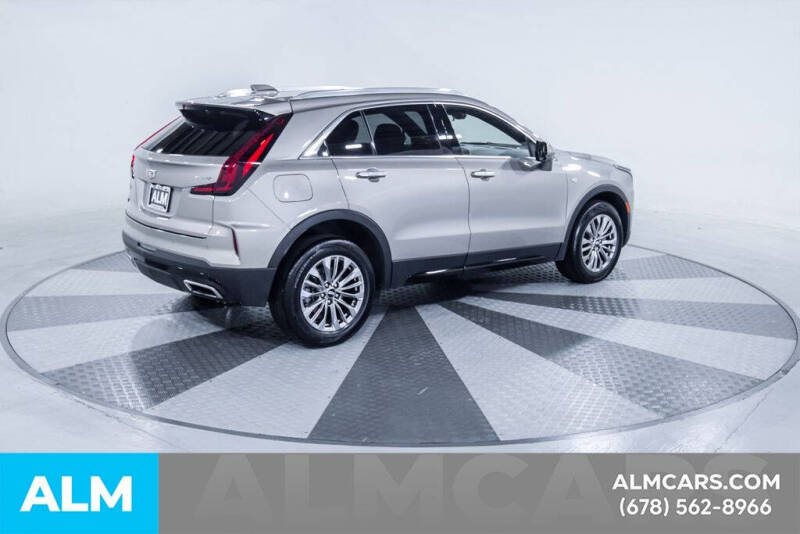 2025 Cadillac XT4 Premium Luxury