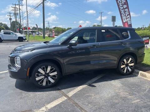 2025 Mitsubishi Outlander SE