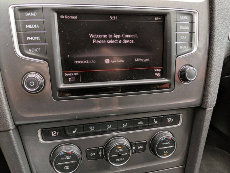 2016 Volkswagen e-Golf SE