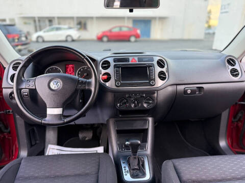 2009 Volkswagen Tiguan SE 4Motion