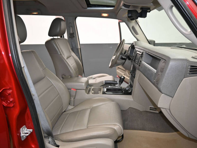 2010 Jeep Commander Sport