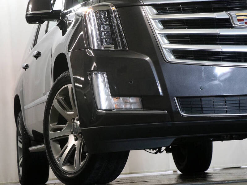 2017 Cadillac Escalade ESV Luxury