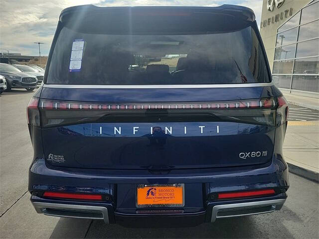 2025 Infiniti QX80 Luxe