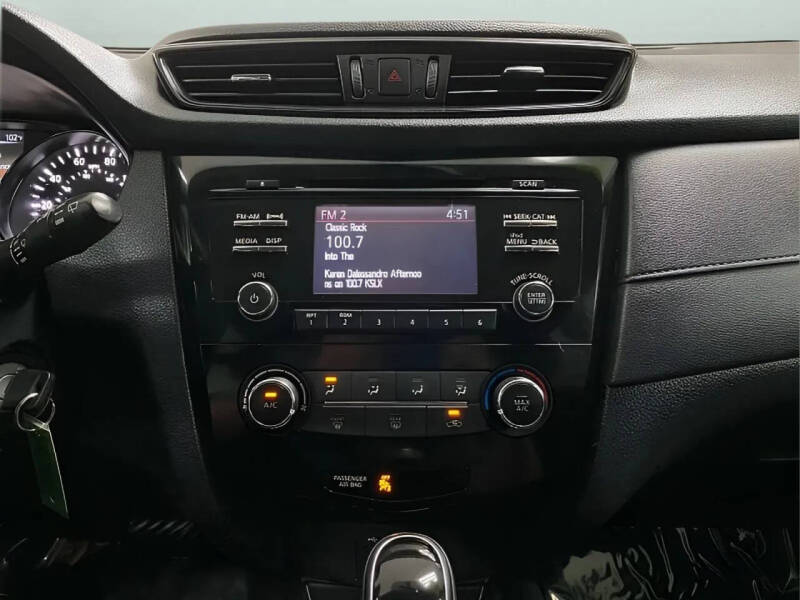 2017 Nissan Rogue S